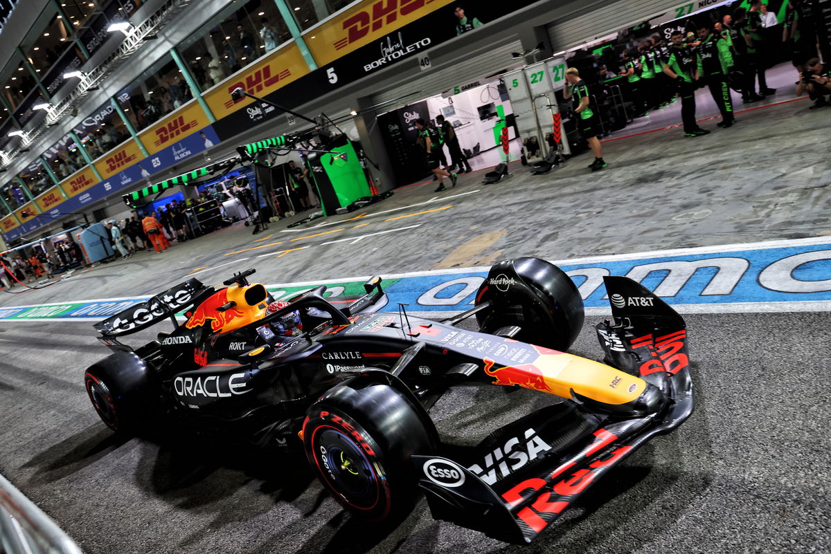 Max Verstappen wants “a bit more pace” despite best Singapore F1 Friday “in a long time”