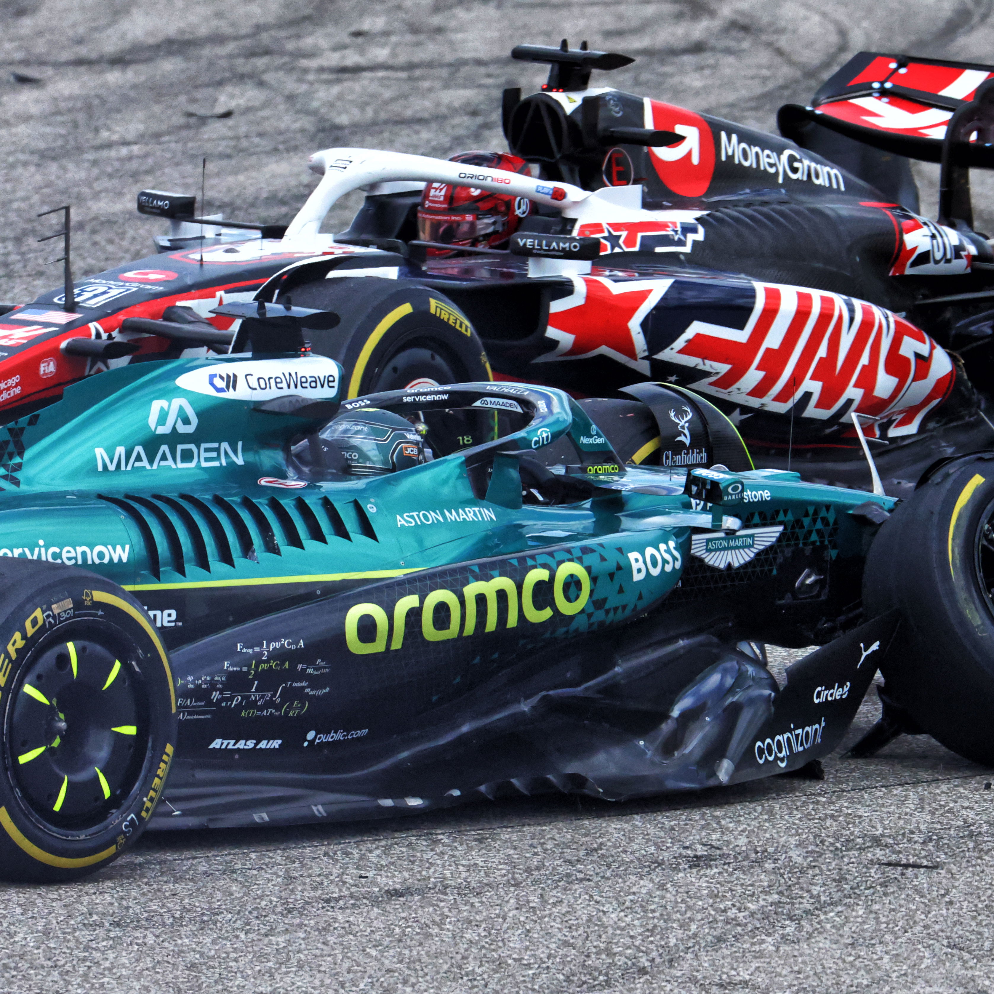 Stroll and Ocon came to blows in the sprint 