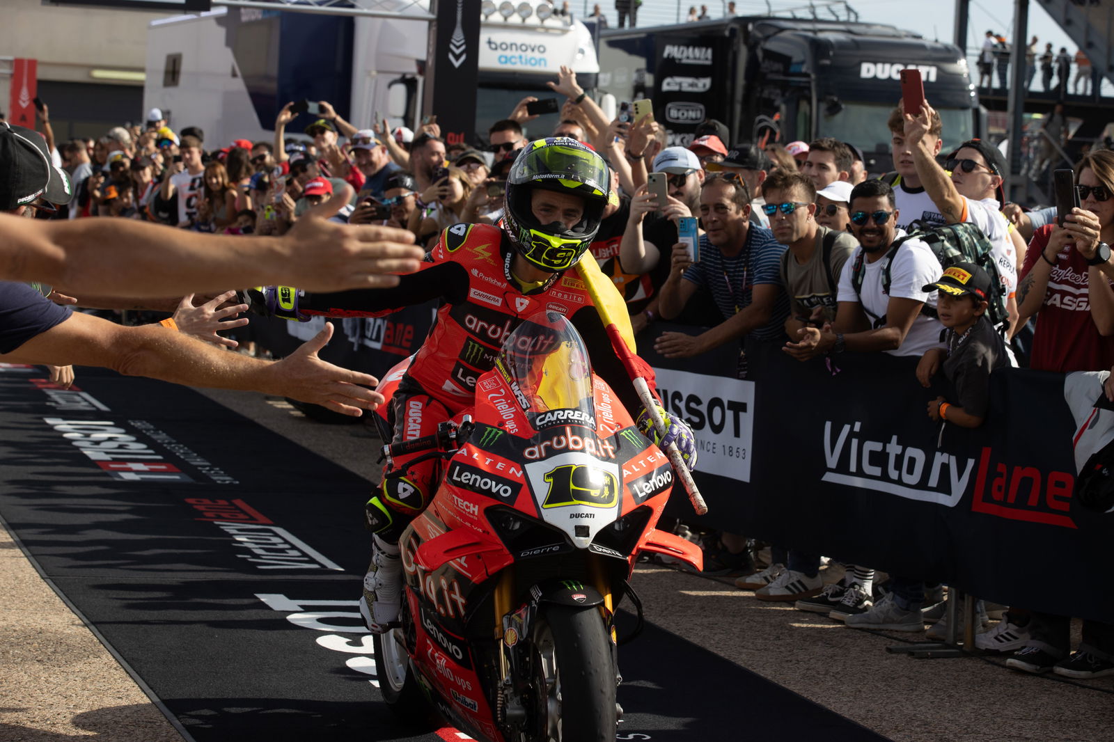 Alvaro Bautista, 2025 Aragon WorldSBK, parc ferme. Credit: Gold and Goose.