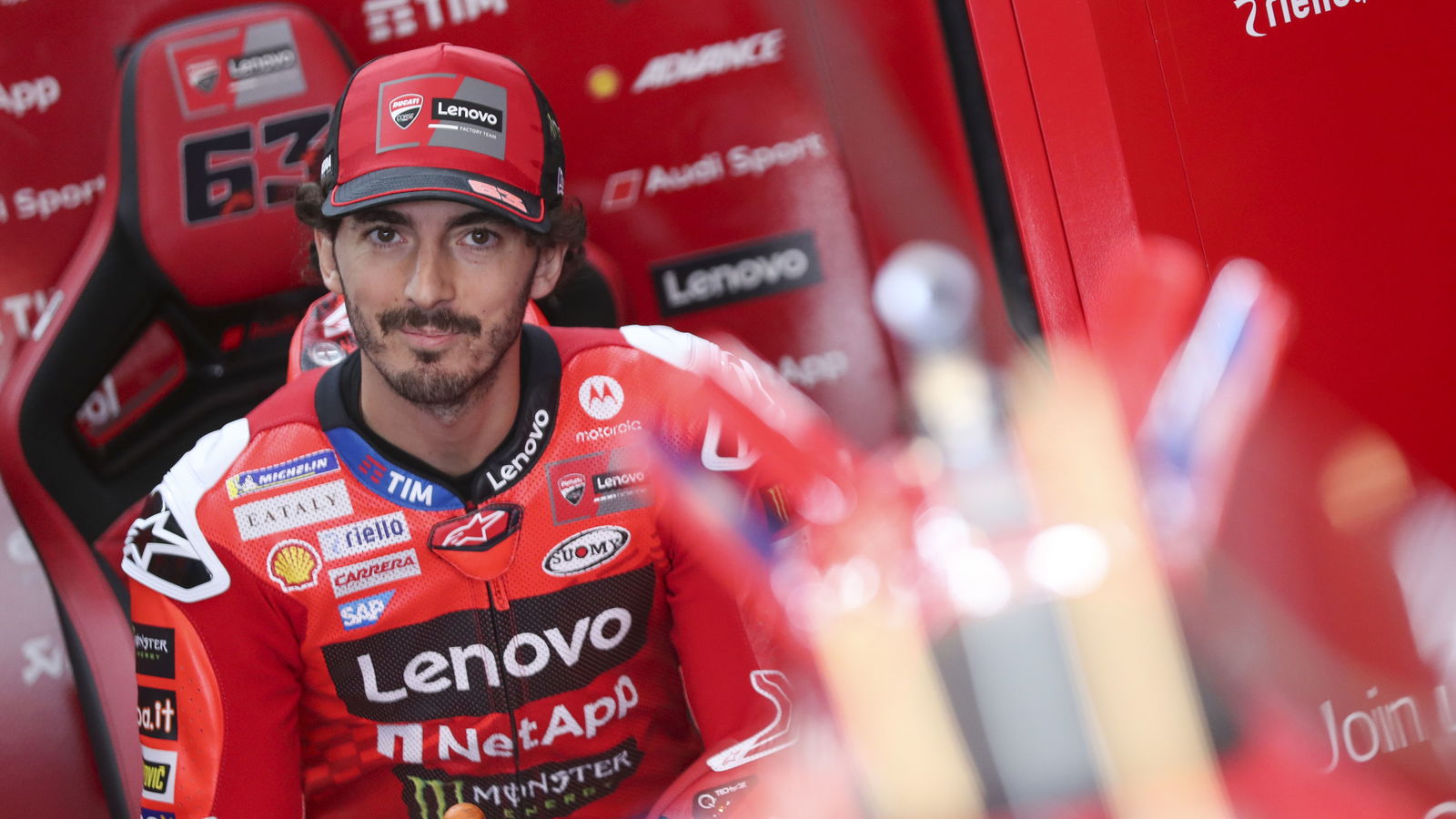 Francesco Bagnaia, 2025 MotoGP Valencia Grand Prix, pit box. Credit: Gold and Goose.