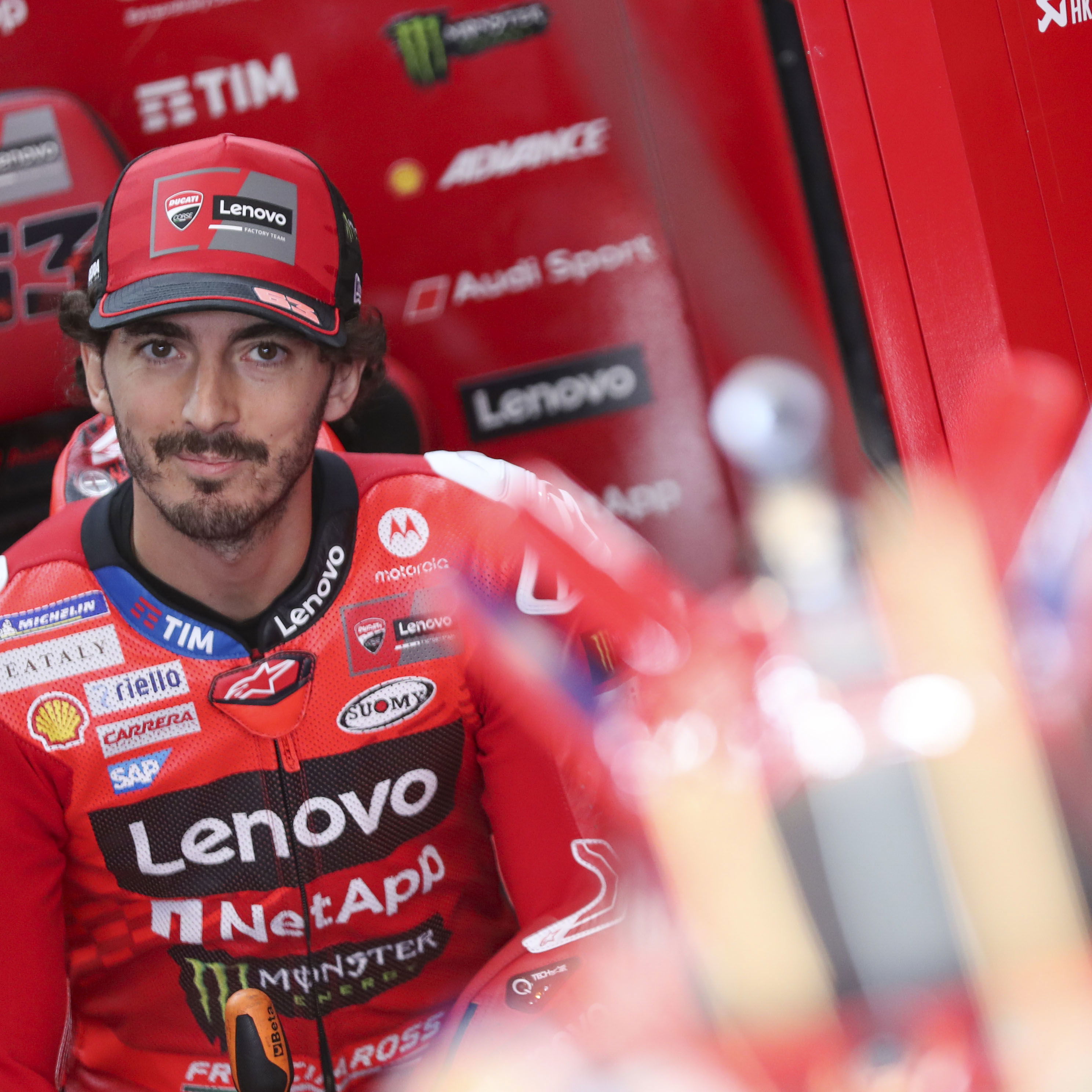 Francesco Bagnaia, 2025 MotoGP Valencia Grand Prix, pit box. Credit: Gold and Goose.