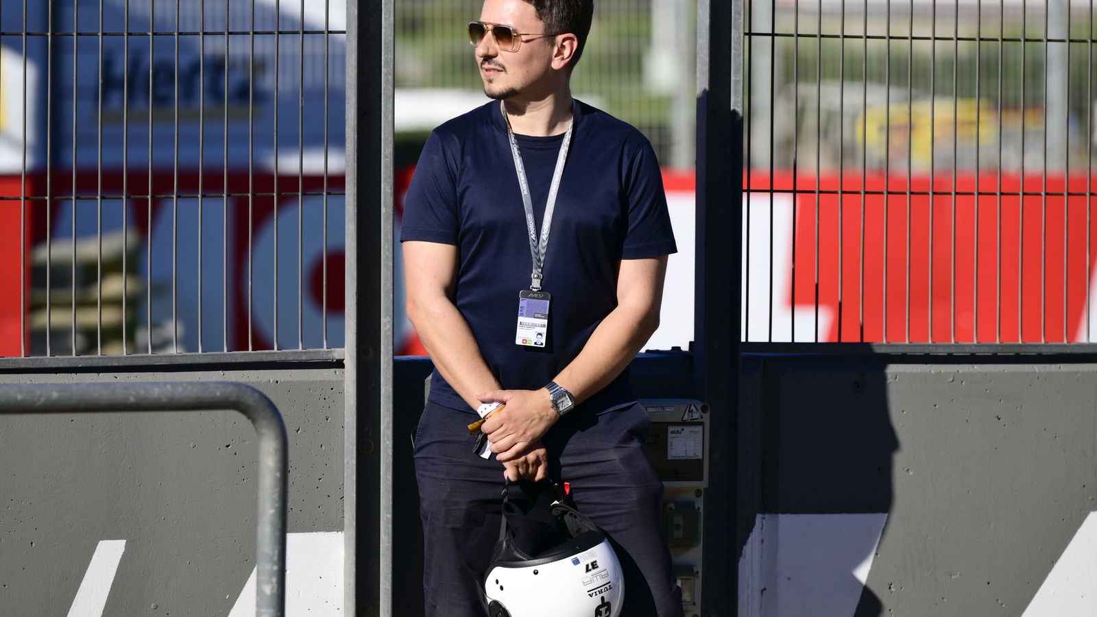Jorge Lorenzo, 2025 MotoGP Valencia Test, pit wall. Credit: Gold and Goose.