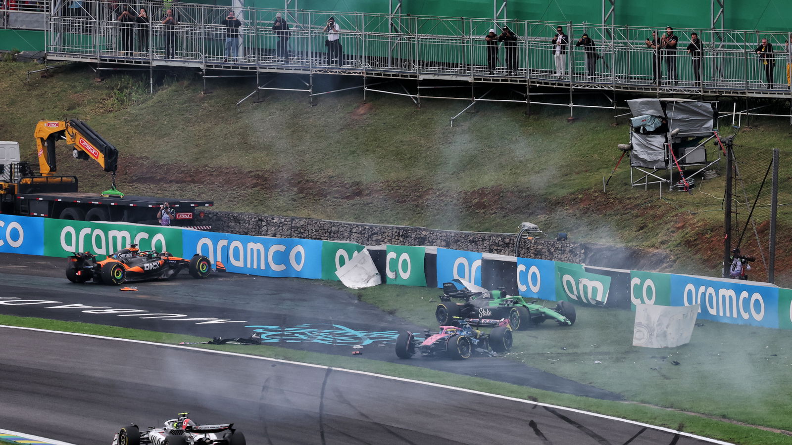 Piastri, Hulkenberg and Colapinto all crashed 