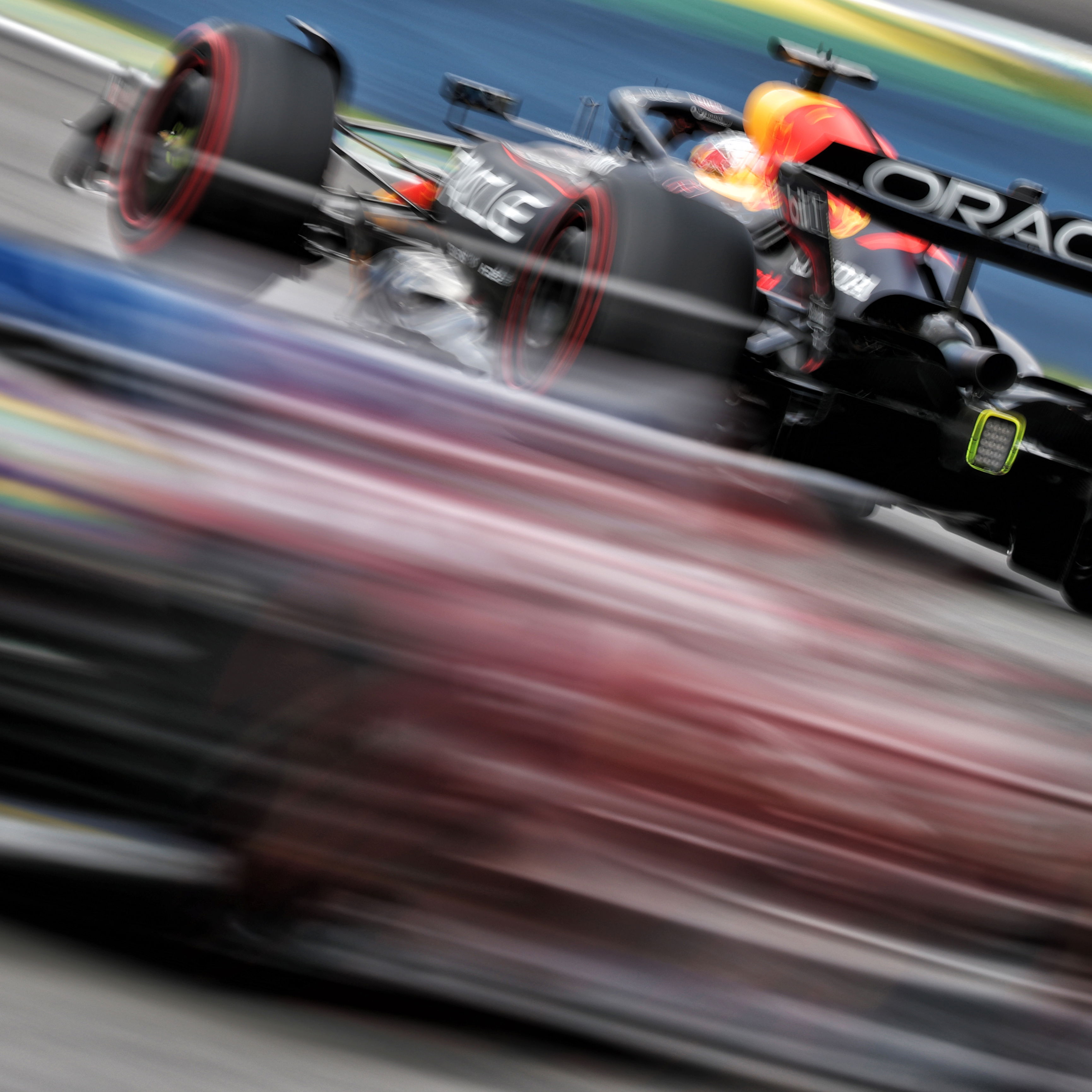 Verstappen starts down in P16