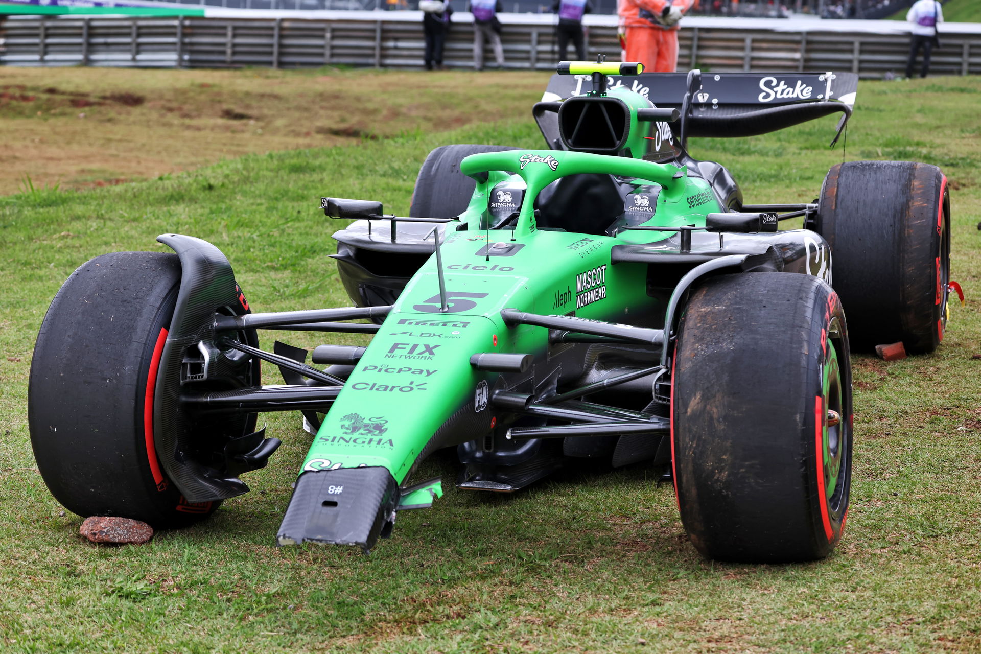 Bortleto crashed in Sprint and Grand Prix