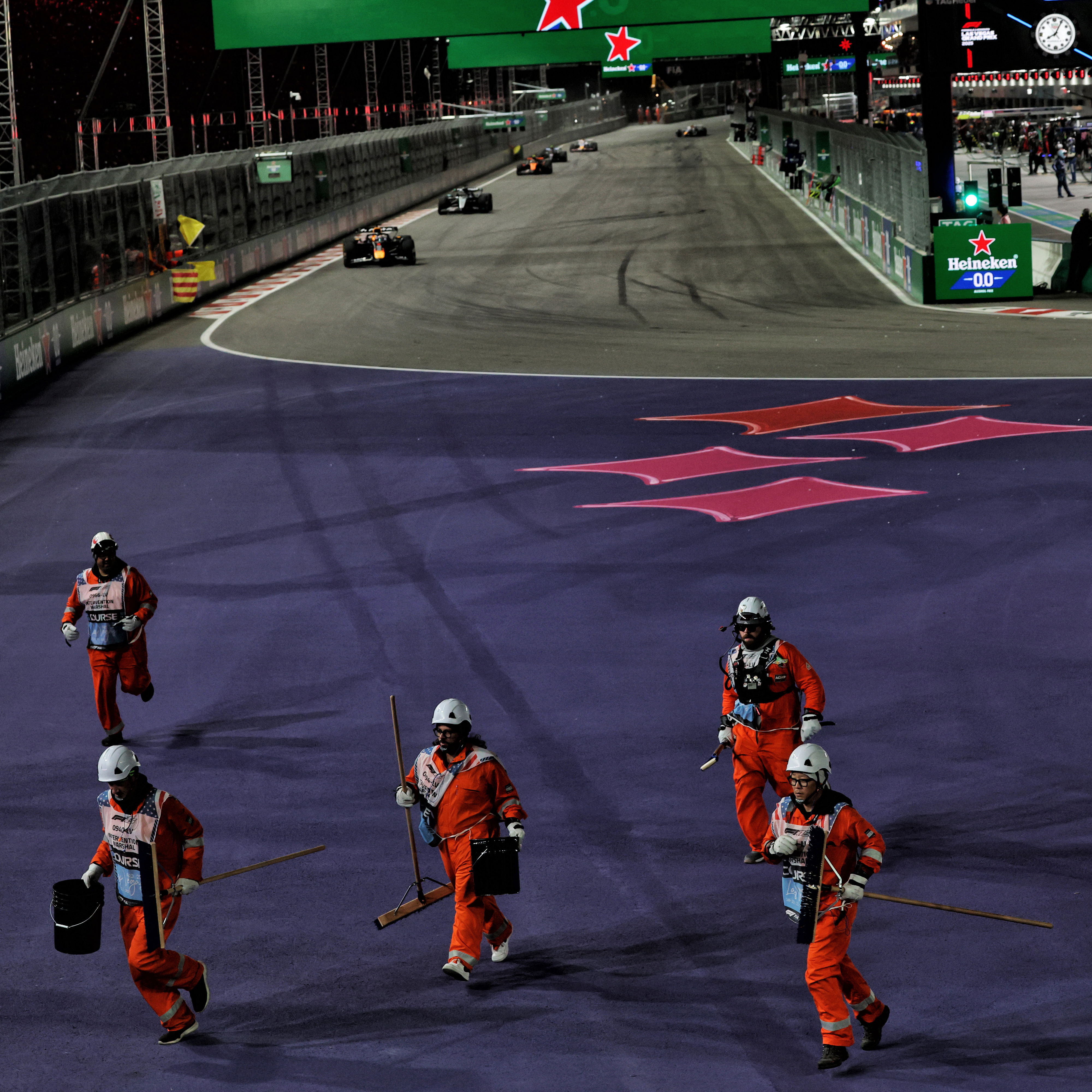 Marshals were still on track as the field approached 