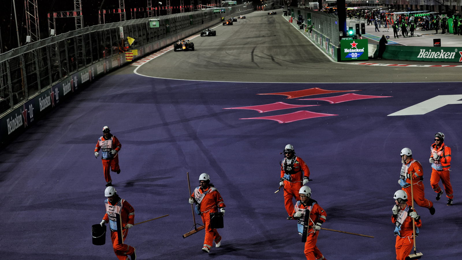 Marshals were still on track as the field approached 