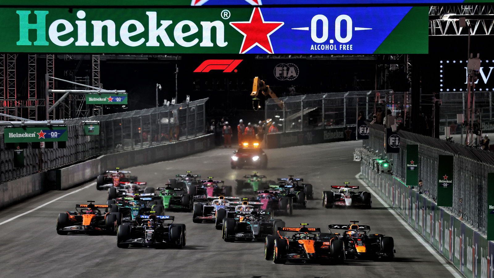 Norris went aggressive at the start of the Las Vegas Grand Prix