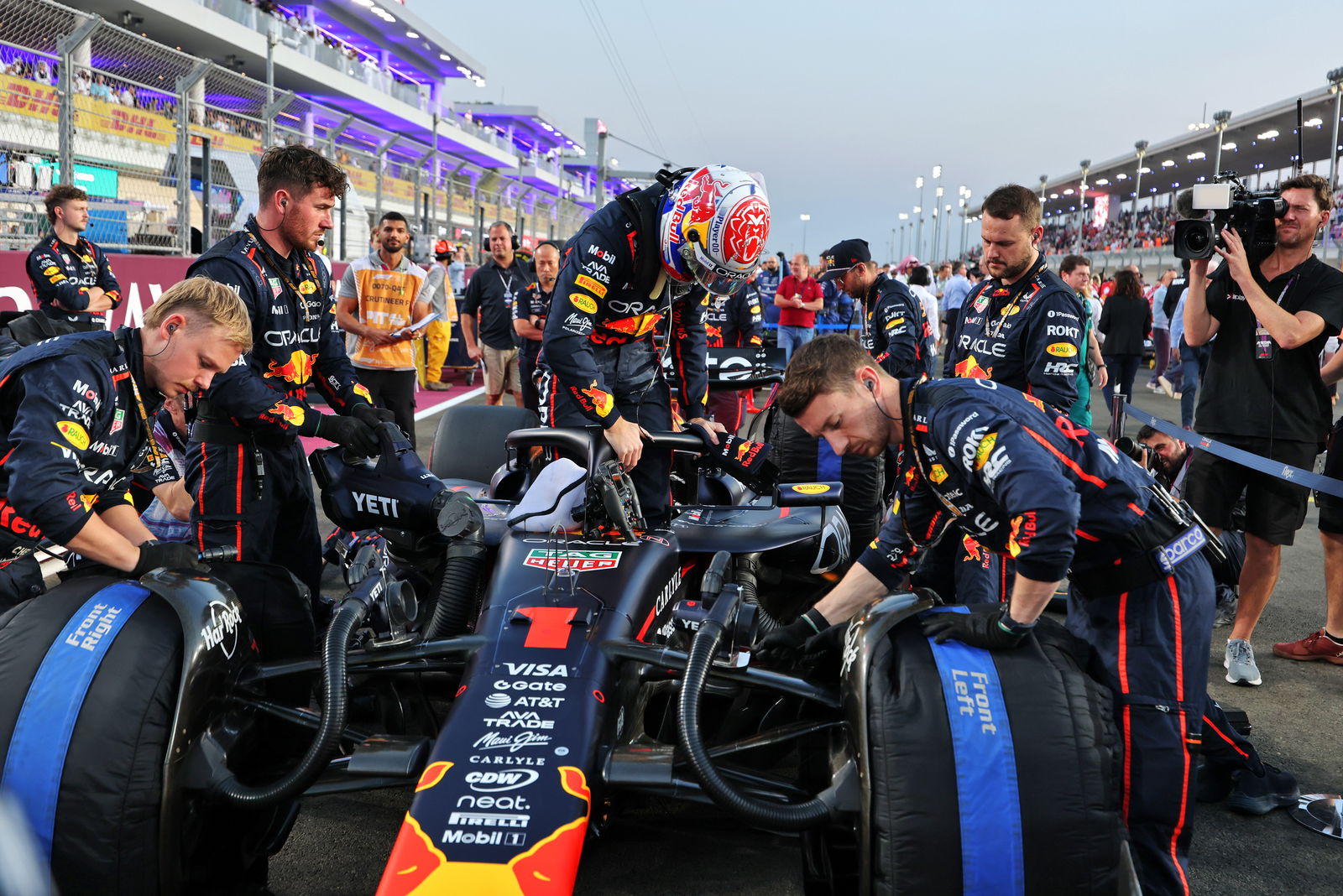 Verstappen is looking to stay in F1 title contention