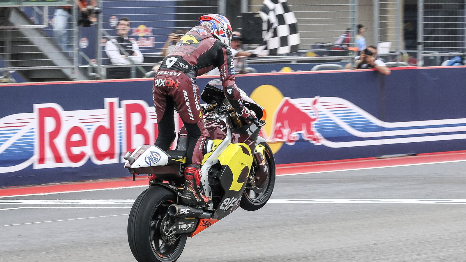 Jake Dixon wins 2025 Americas Moto2 Grand Prix