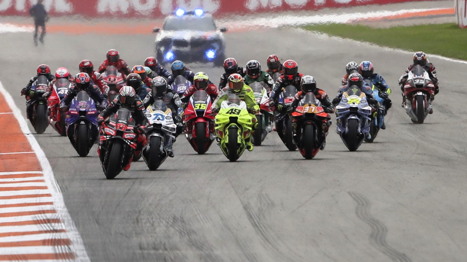 Start, 2025 Valencia MotoGP
