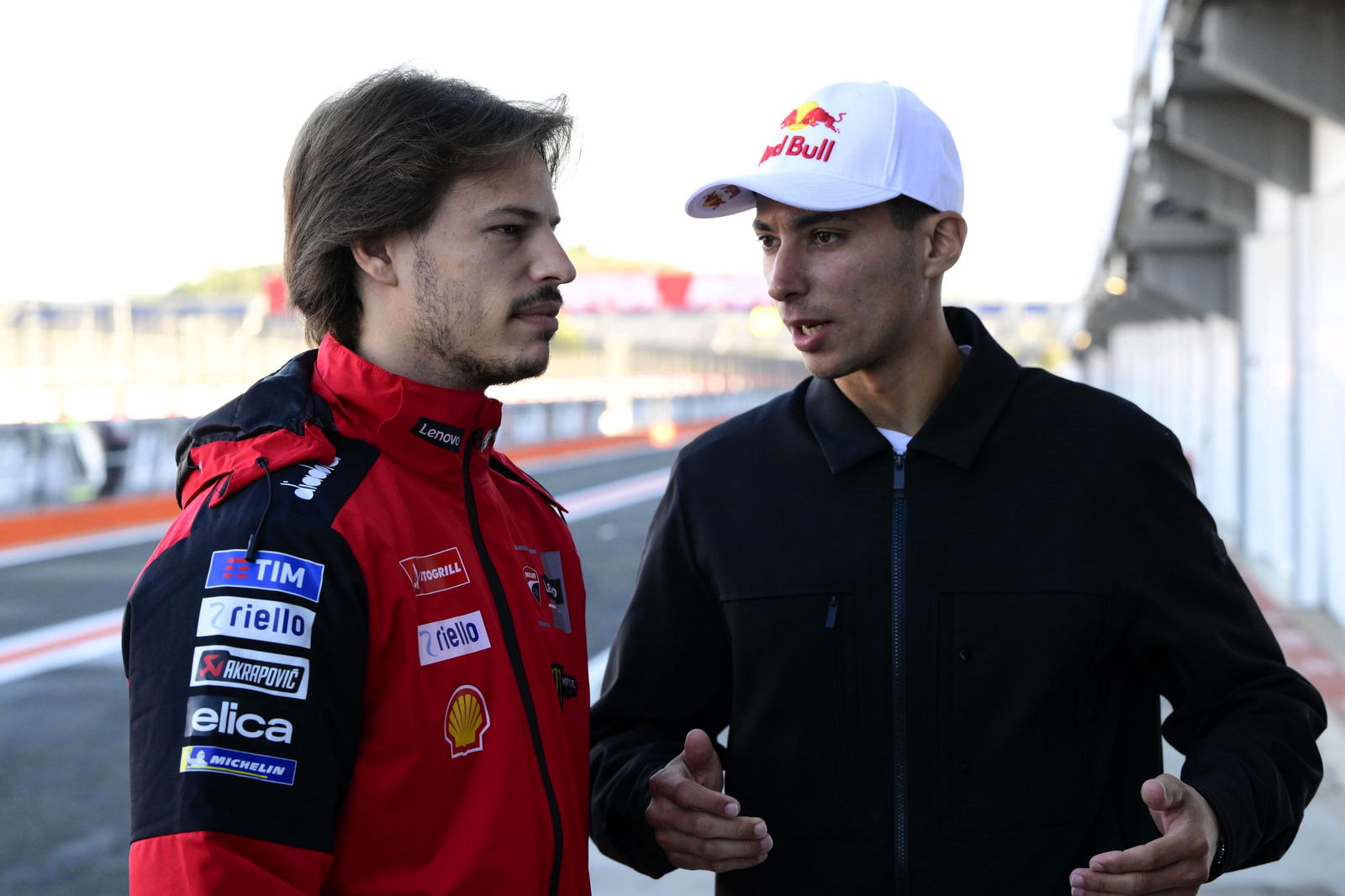 Nicolo Bulega, Toprak Razgatlioglu, 2025 Valencia MotoGP test