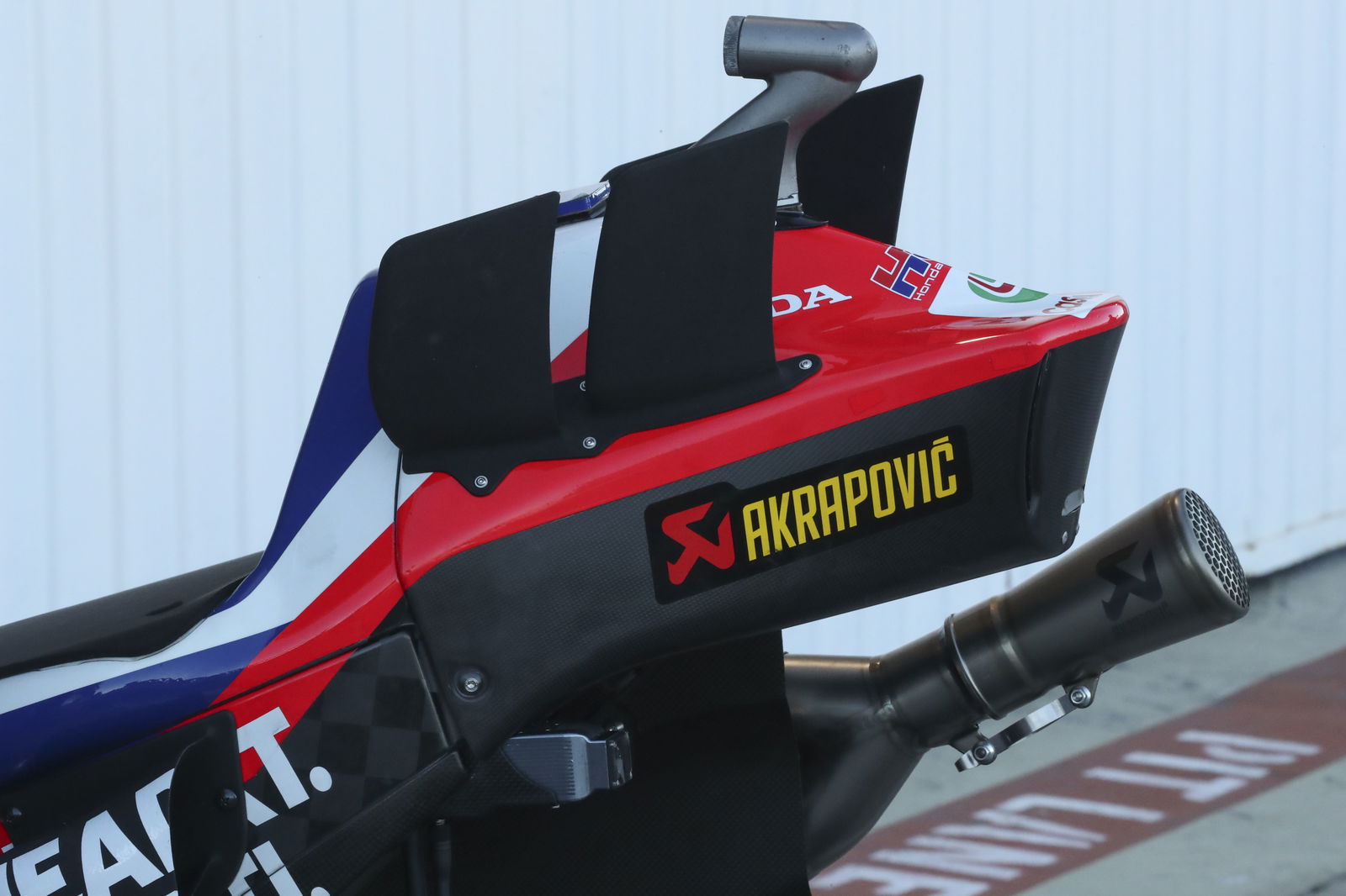 Honda rear seat unit 'hump', 2025 Valencia MotoGP Test