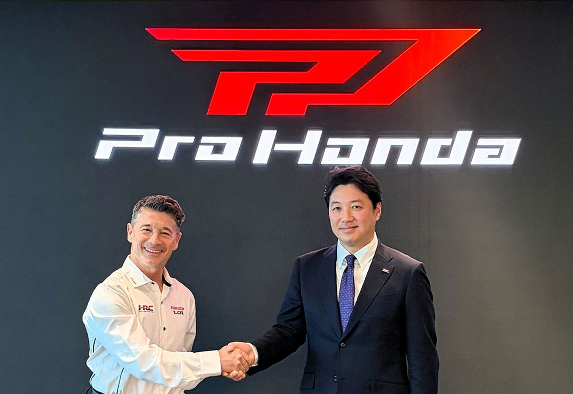Lucio Cecchinello and Kotaro Shimizu announce Pro Honda LCR MotoGP contract