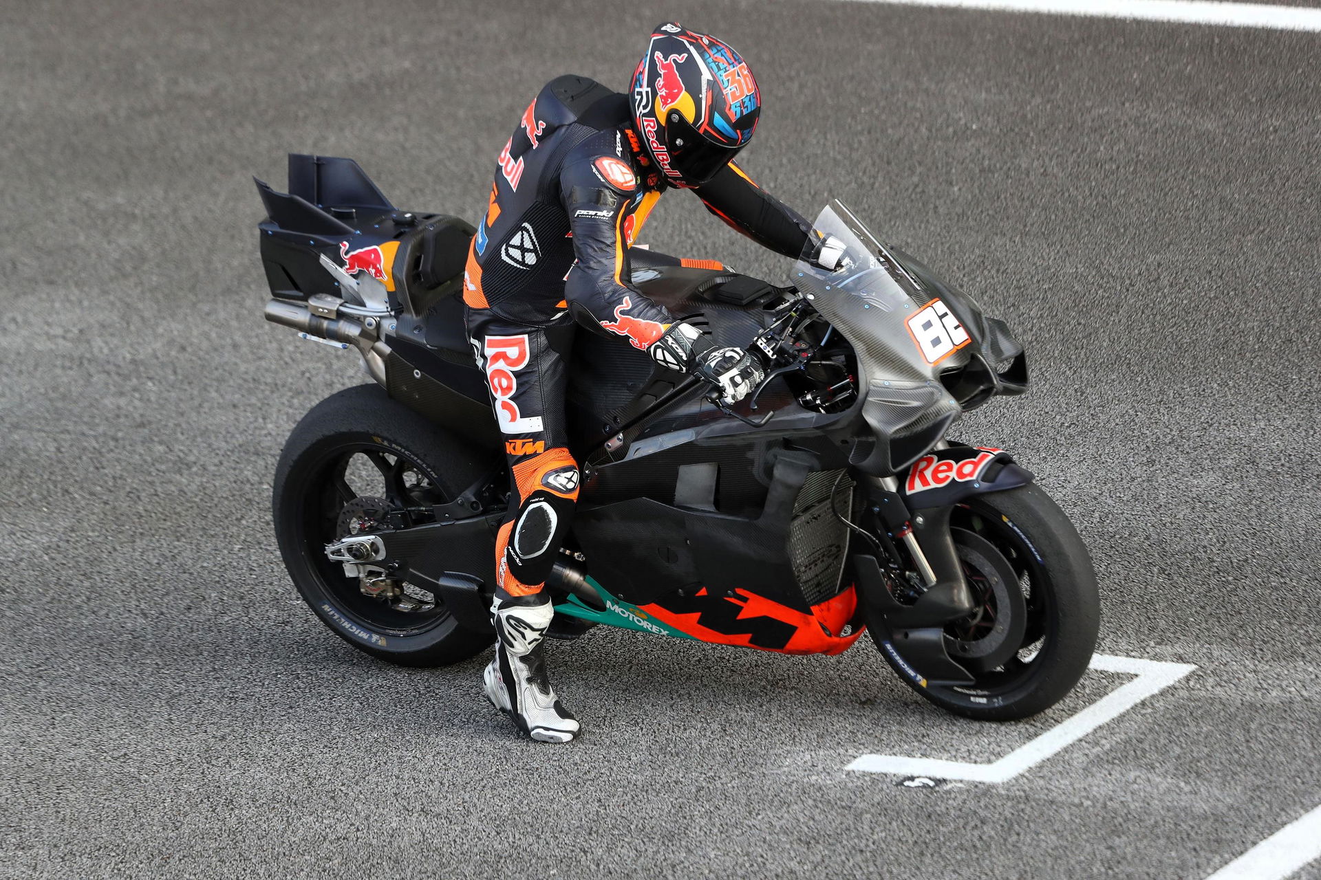 Inicio de los entrenamientos de Mika Kallio, Shakedown de MotoGP de Sepang 2026.