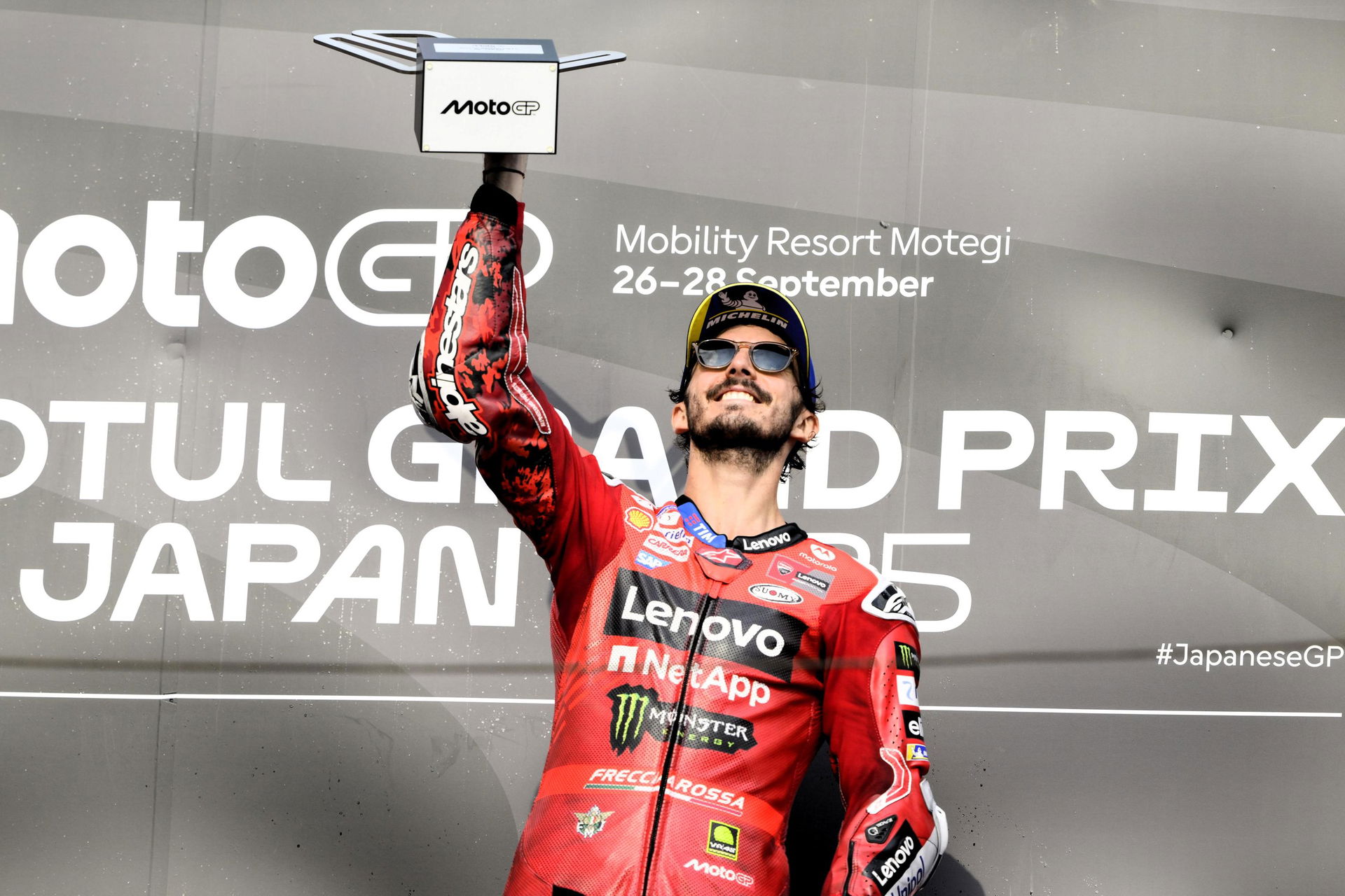 Francesco Bagnaia gana el MotoGP de Japón de 2025.