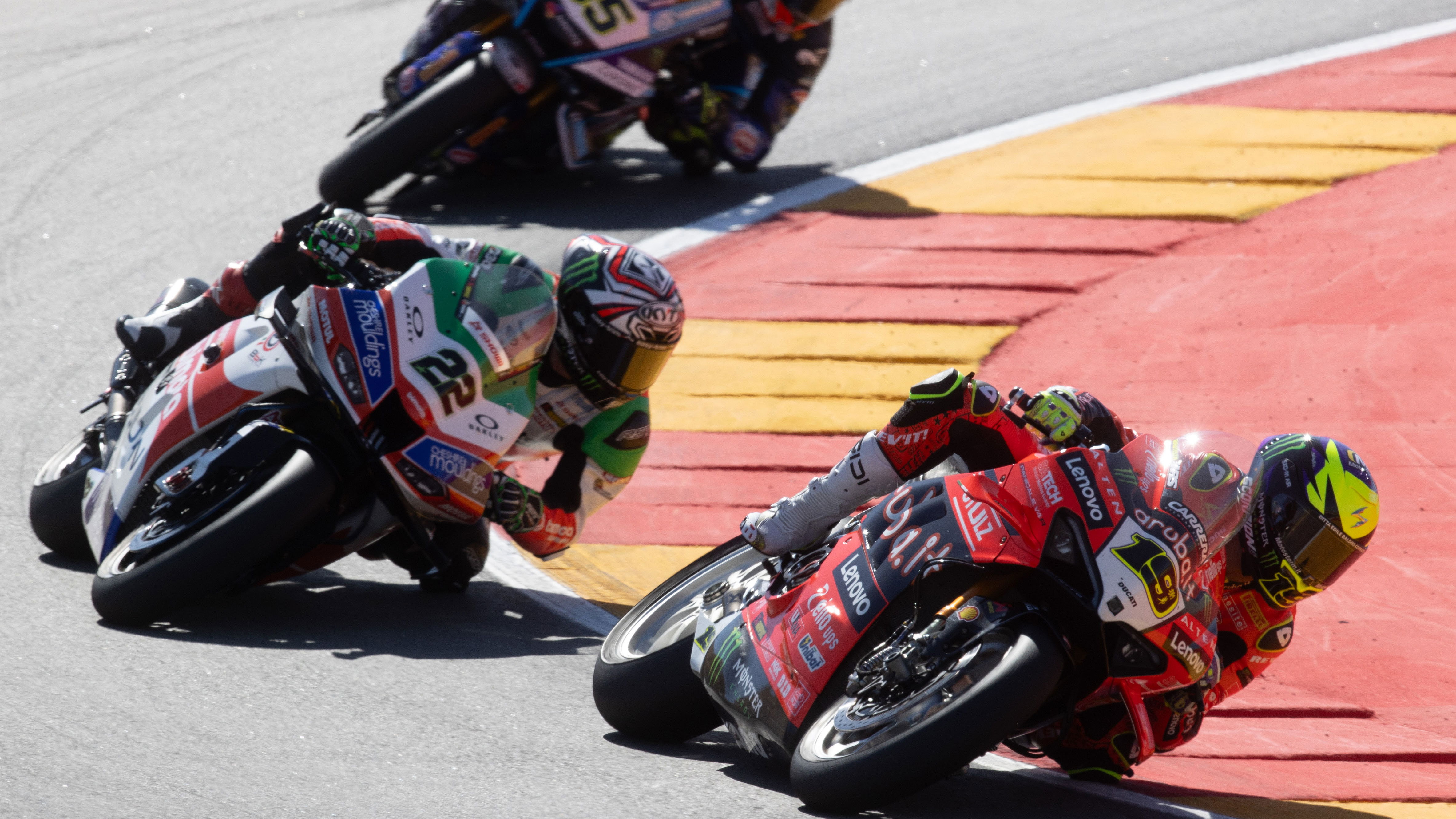 Alvaro Bautista leads Alex Lowes, Andrea Locatelli, 2025 Aragon WorldSBK. Credit: Gold and Goose.