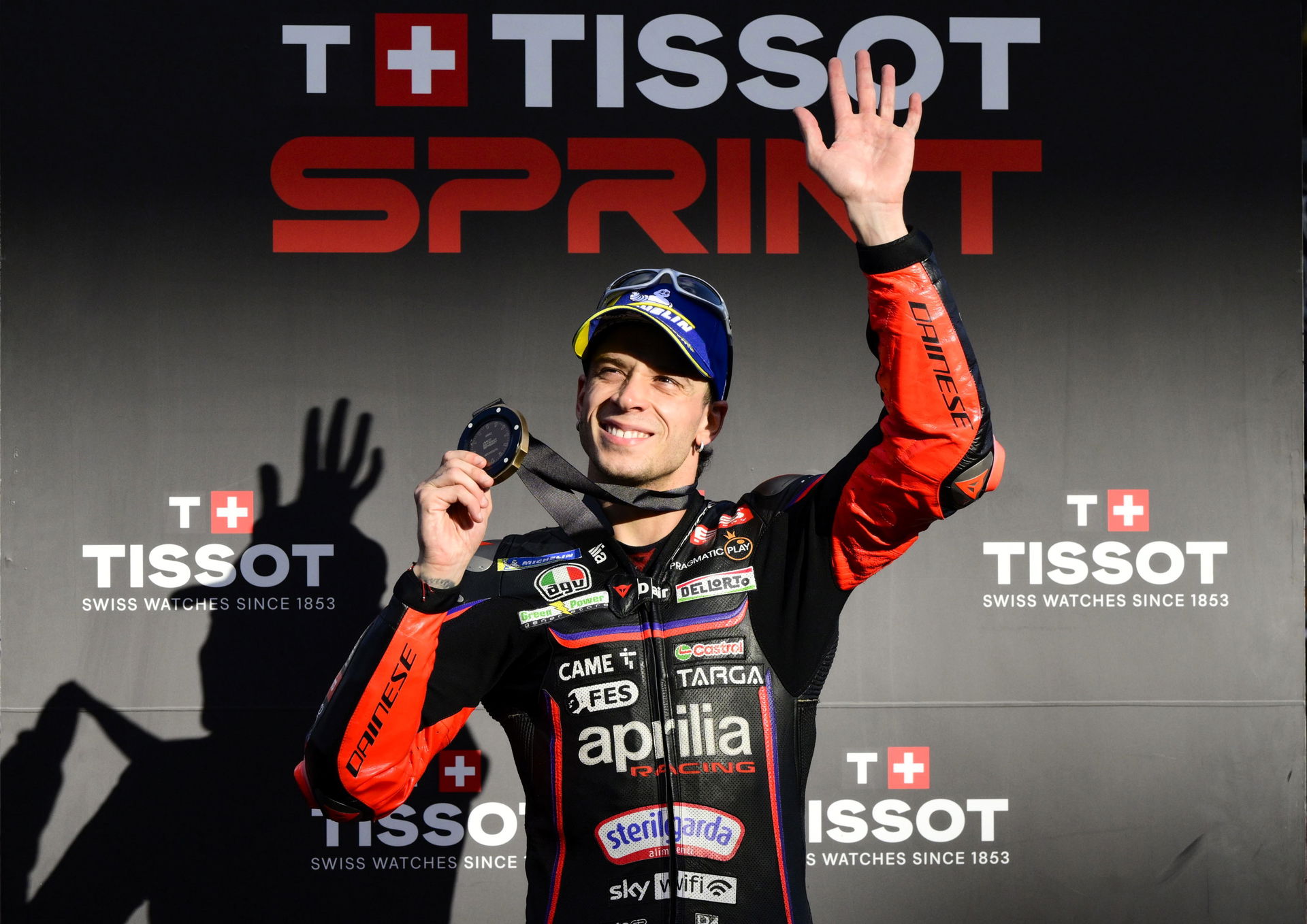 Marco Bezzecchi celebra una victoria en el Sprint