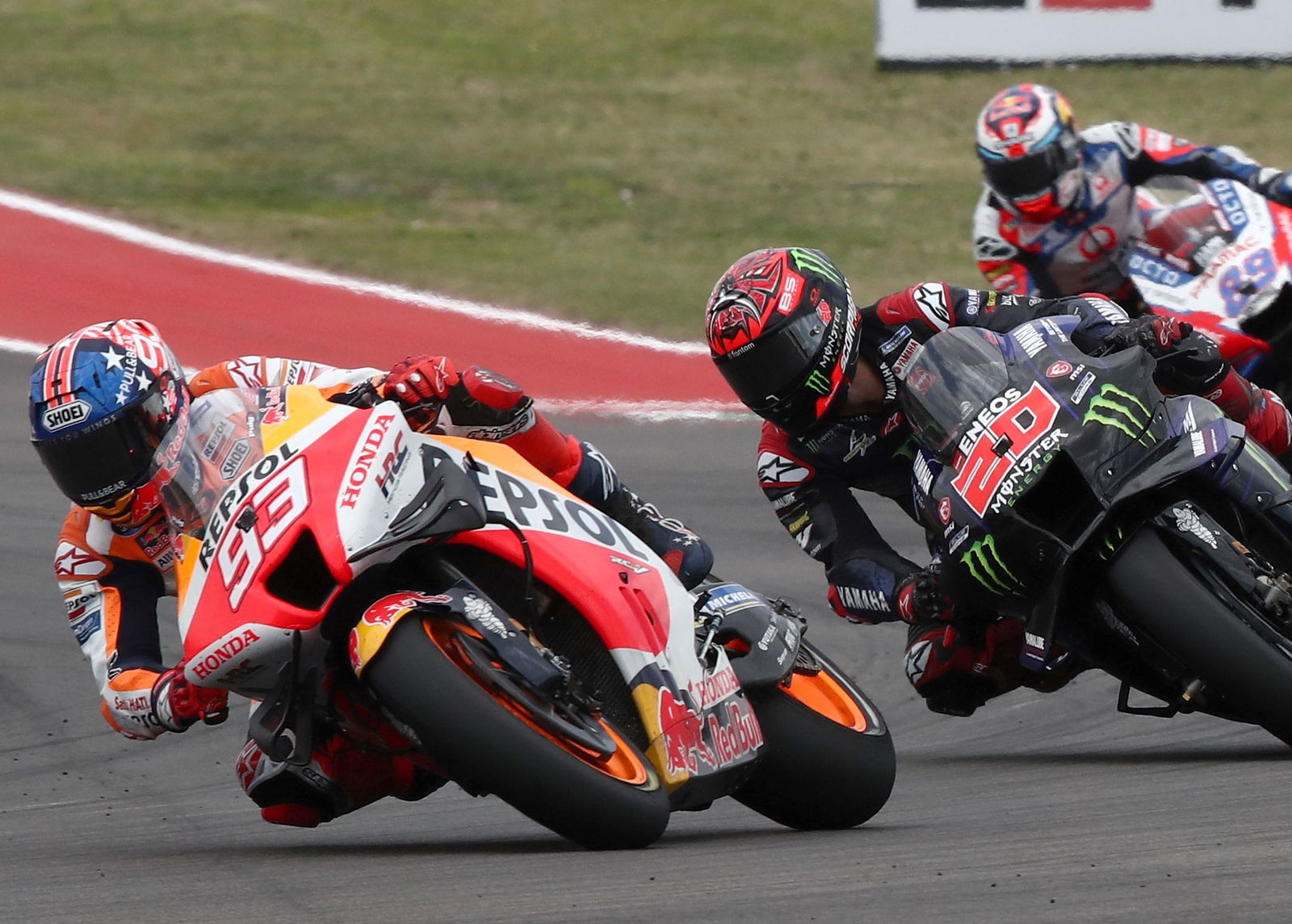 Marc Marquez, Fabio Quartararo battle in the closing stages of the 2022 Americas MotoGP.