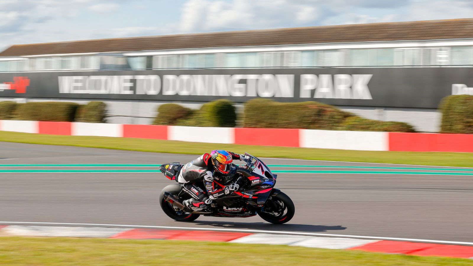 Davey Todd, 2025 Donington Park (2) BSB. Credit: Ian Hopgood Photography.