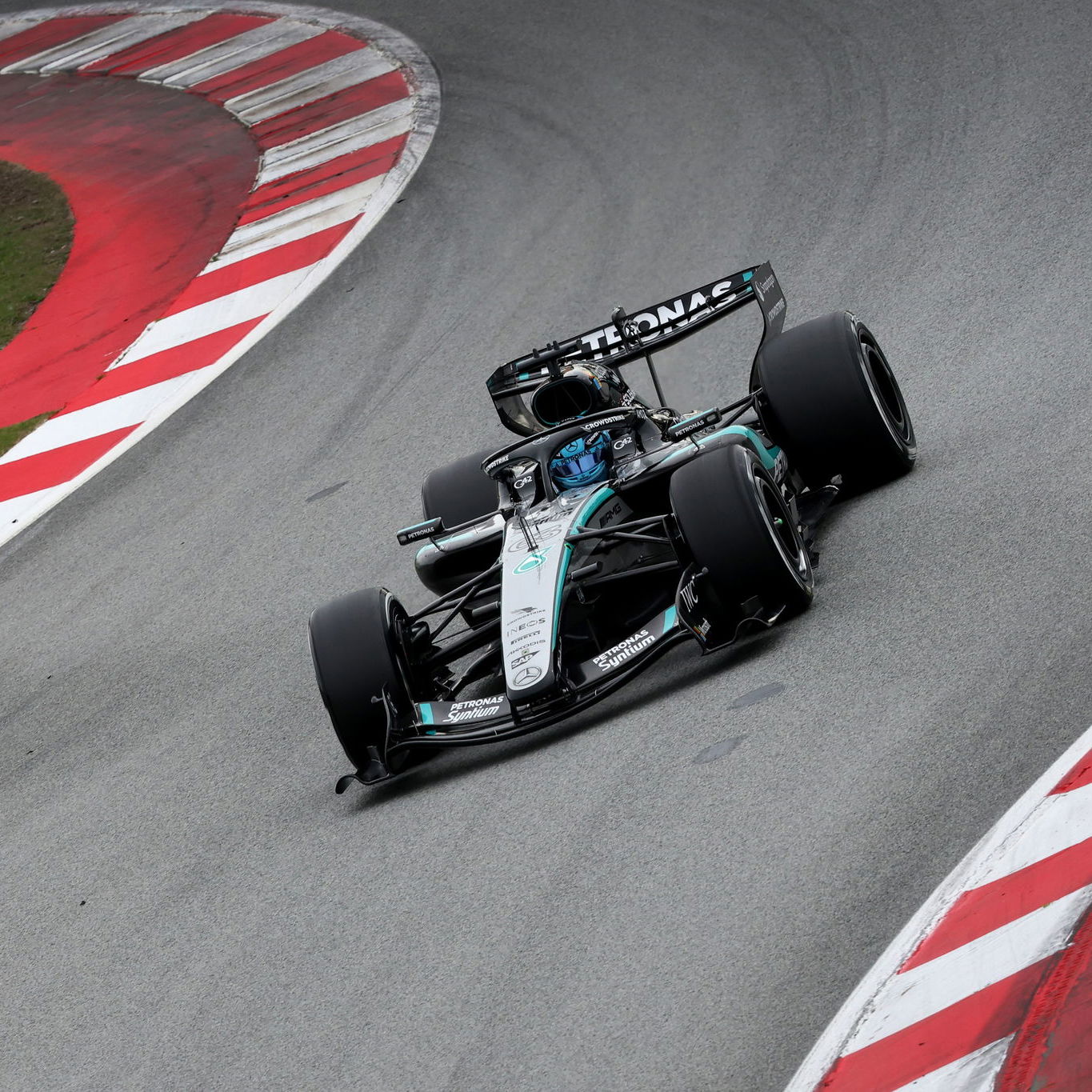 Russell in Mercedes' new F1 car