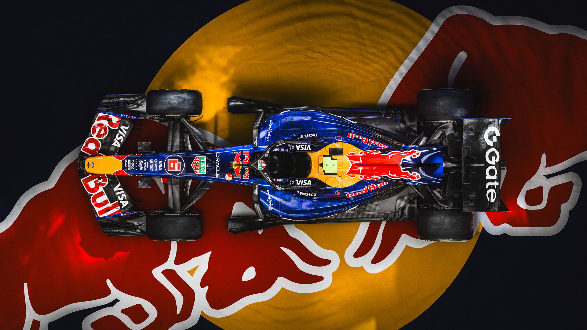 Verstappen es fanático del nuevo look de Red Bull