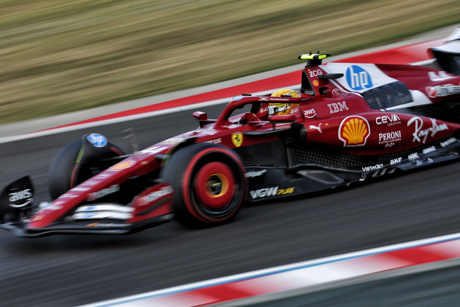 HP branding featured prominently on the SF-25