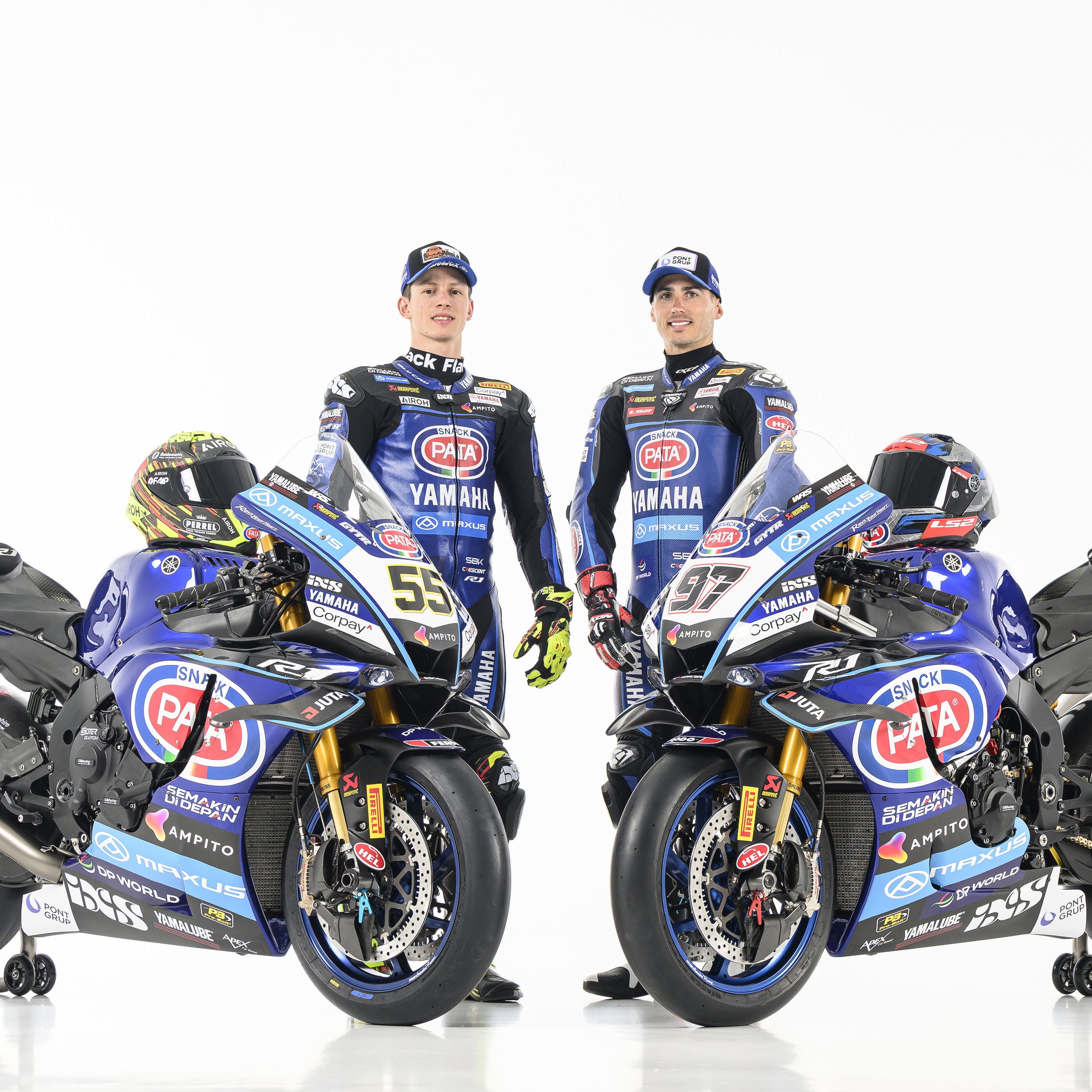 Andrea Locatelli and Xavi Vierge with 2026 Pata Yamaha R1. Credit: Yamaha.