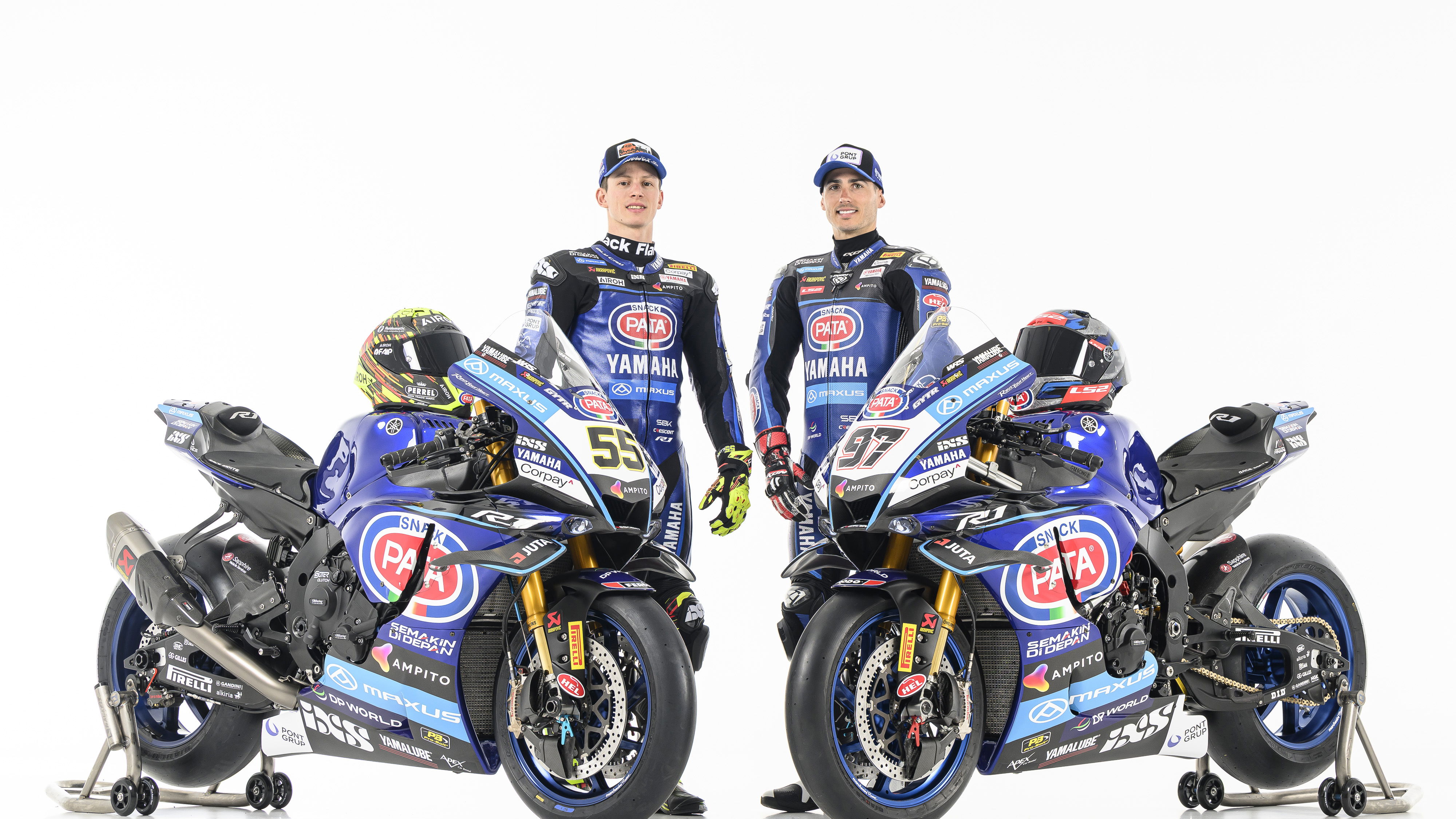 Andrea Locatelli and Xavi Vierge with 2026 Pata Yamaha R1. Credit: Yamaha.