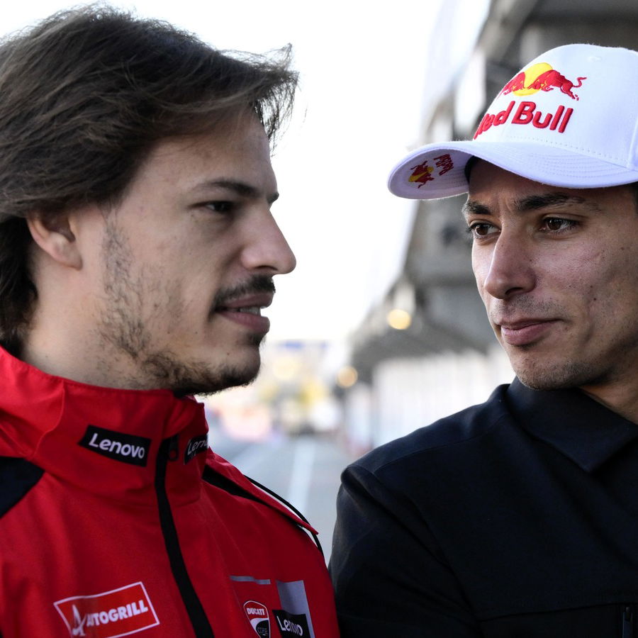 Nicolo Bulega, Toprak Razgatlioglu, 2025 Valencia MotoGP Test.