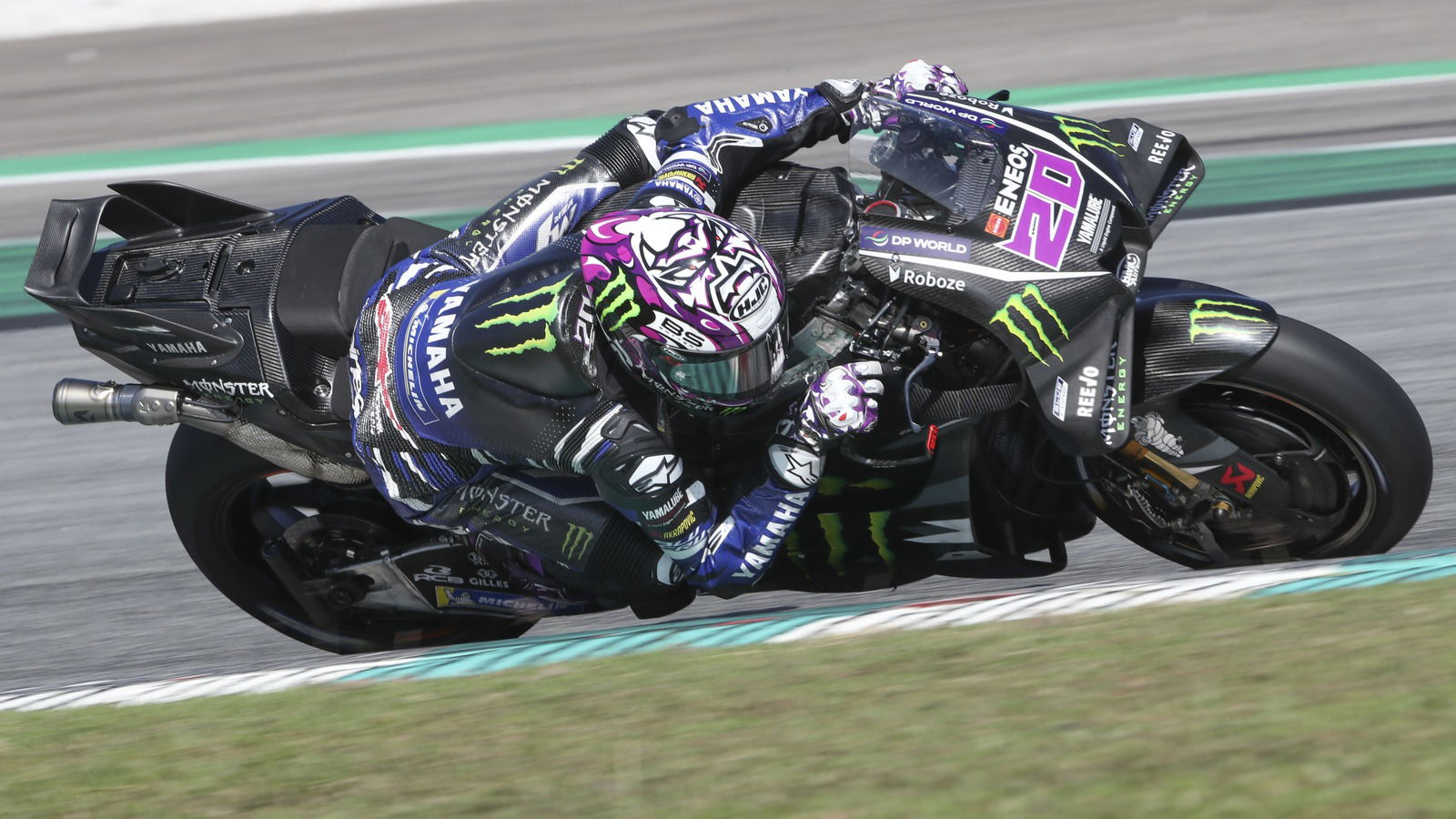 Fabio Quartararo, new Yamaha wing, 2026 Sepang MotoGP Test (Gold&Goose).