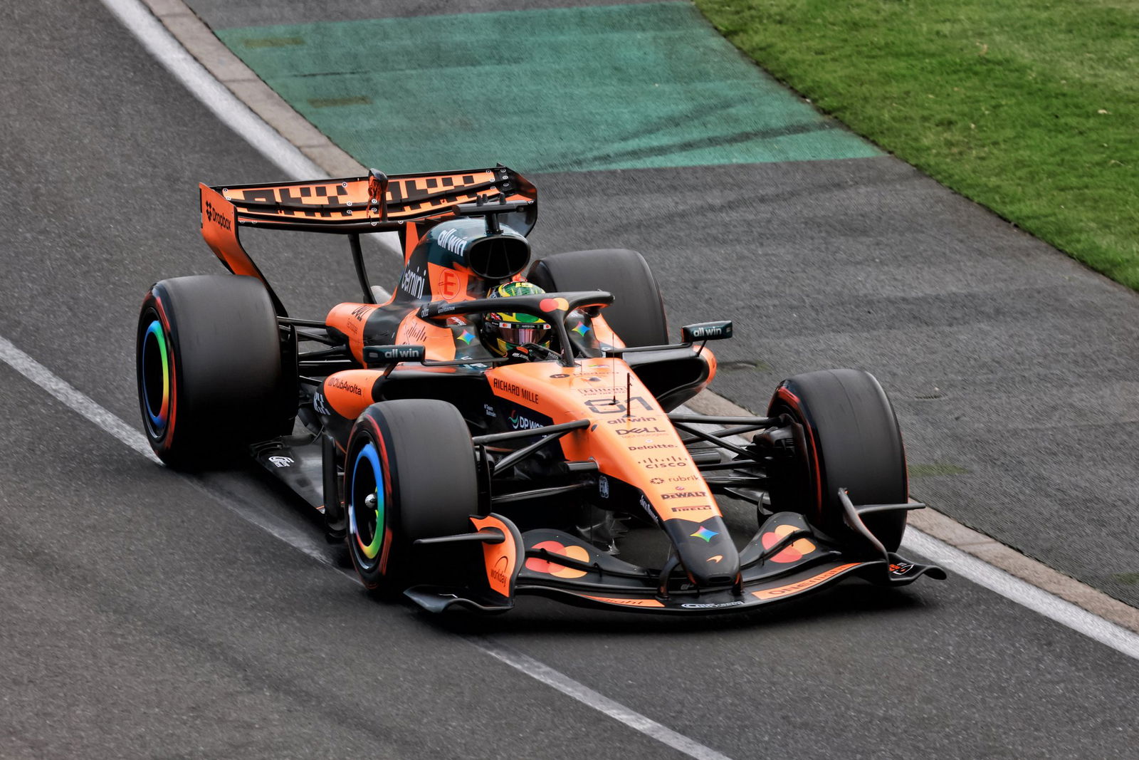 Oscar Piastri superó a su compañero de equipo en McLaren, Lando Norris