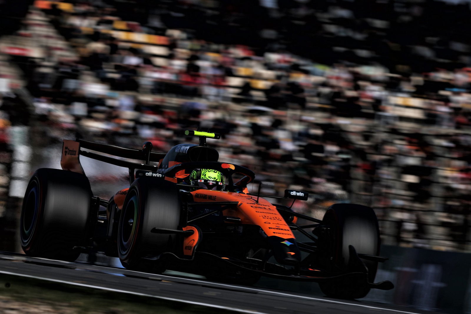 Norris finishes 6th in Shanghai 