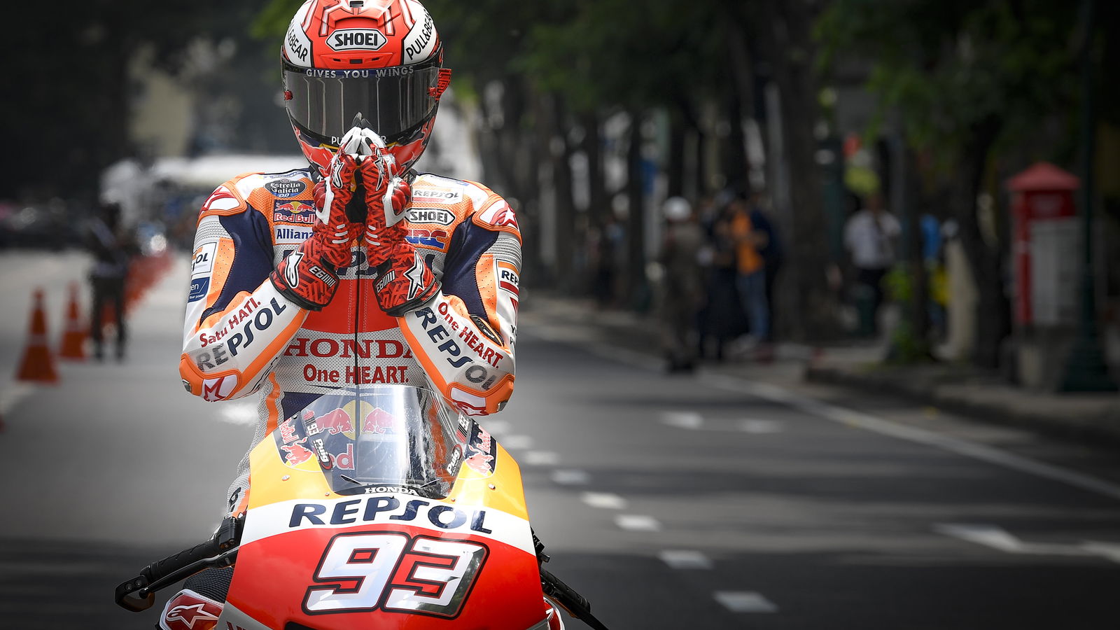 Marquez mengunjungi Bangkok, mengendarai Tuk-Tuk!