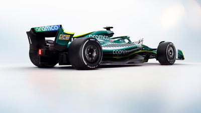 Mengapa Aston Martin memamerkan mobil F1 tahun 2022 yang asli