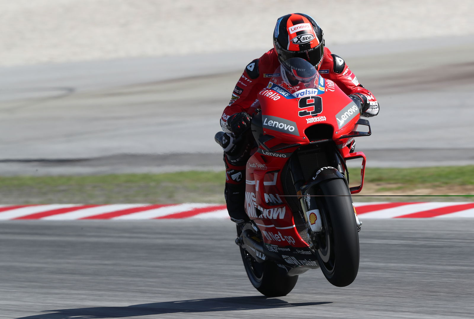 PICS: Ducati meluncurkan fairing 'enam sayap' di Sepang