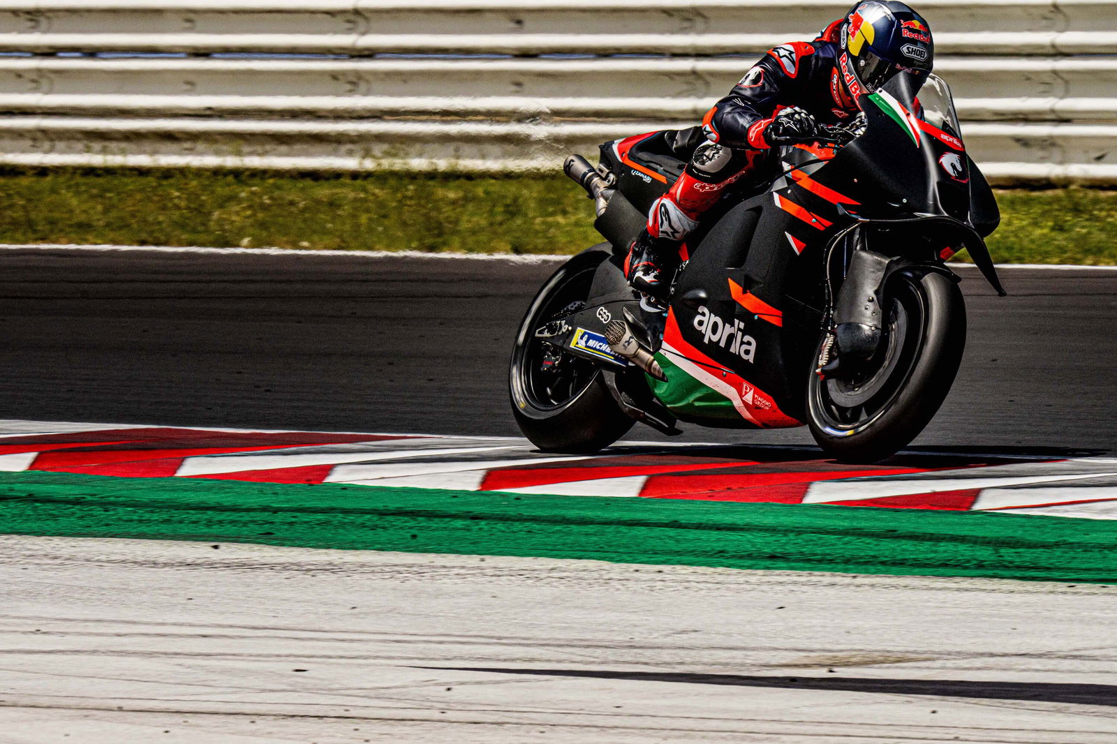 Pol Espargaro: Best to use the same as the guy winning