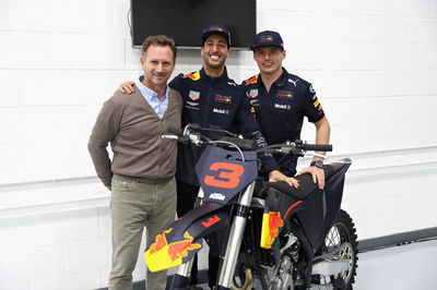 Ricciardo bids farewell to Red Bull in final factory visit