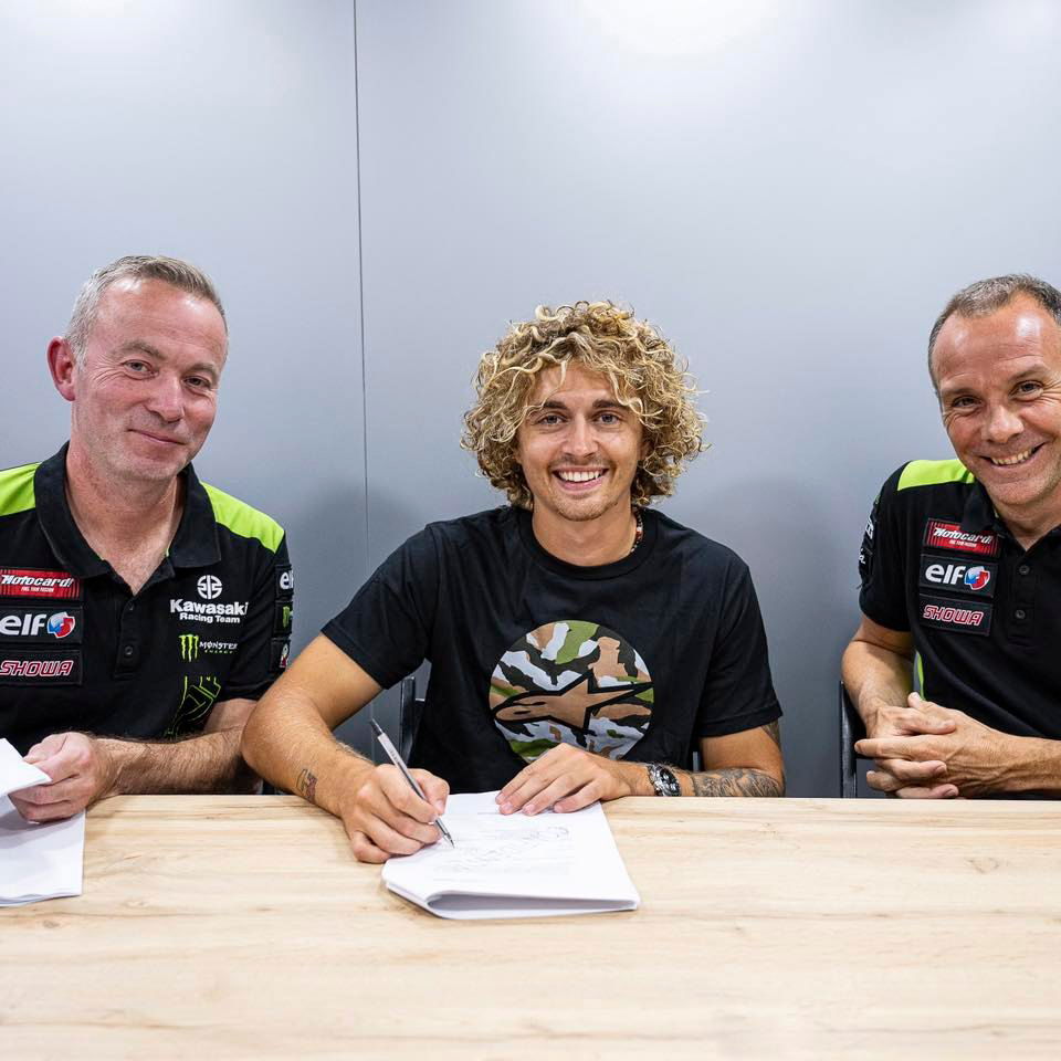 Axel Bassani signs for Kawasaki