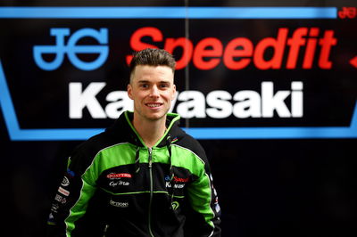 Rea re-signs for OMG Suzuki for 2019