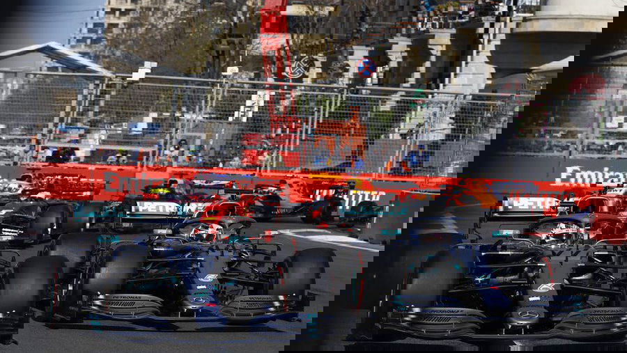 Mercedes dengan senang hati membiarkan 'membersihkan' Hamilton dan Bottas balapan