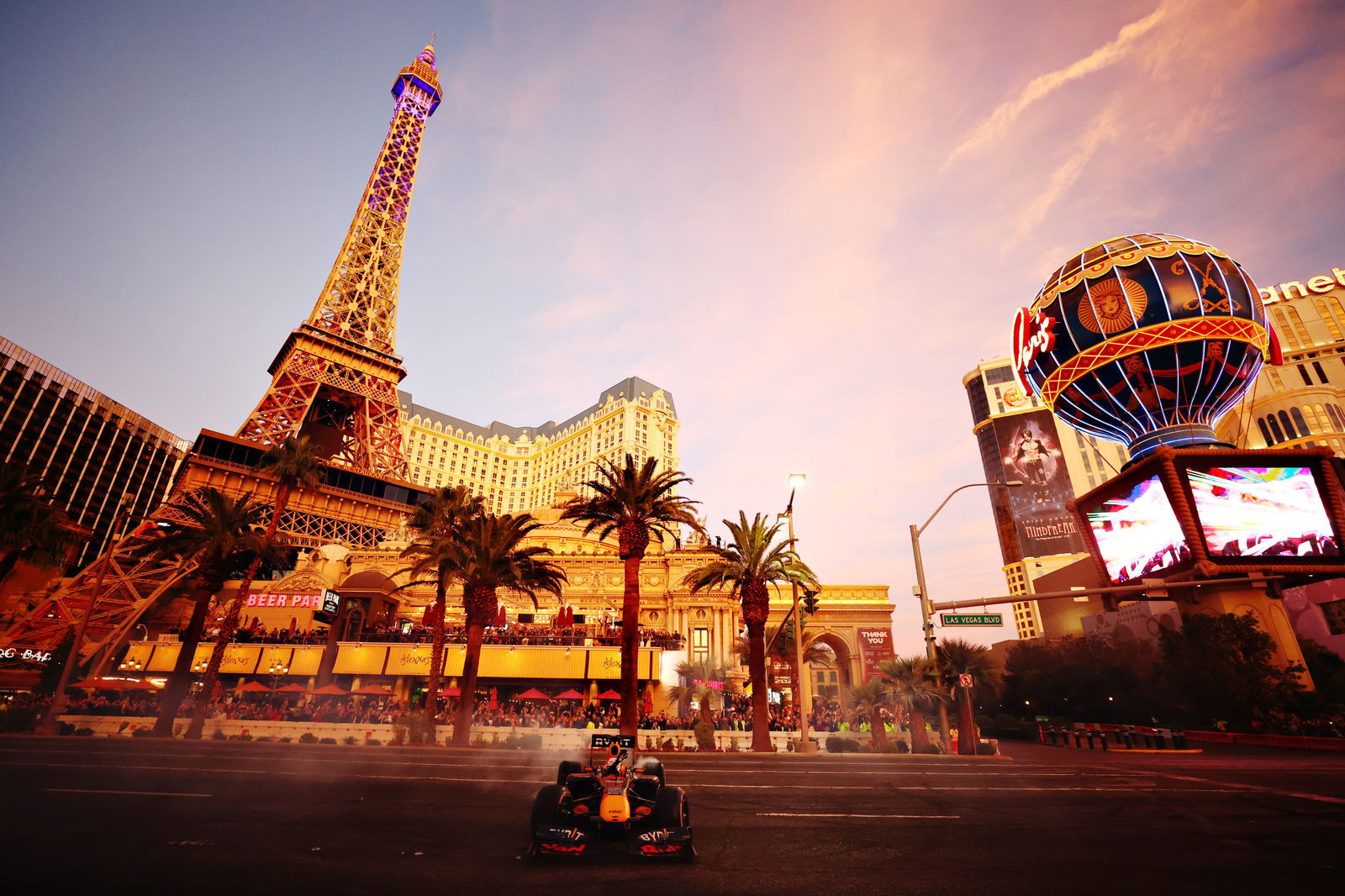 Hamilton headlines glitzy Las Vegas GP launch party