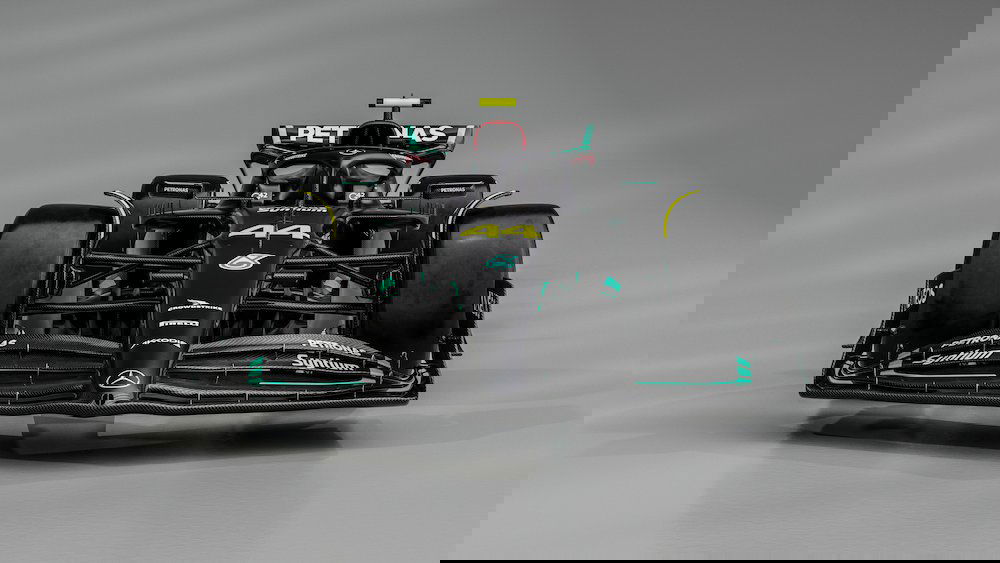 Motif di Balik Kembalinya Livery F1 Hitam Mercedes