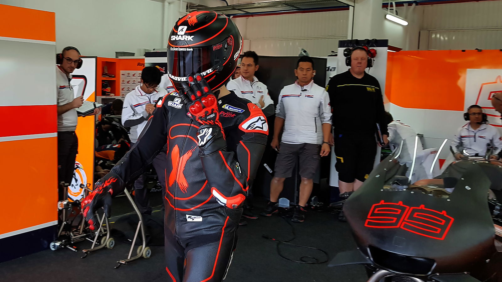PICS: Behind the scenes at Lorenzo's Honda debut