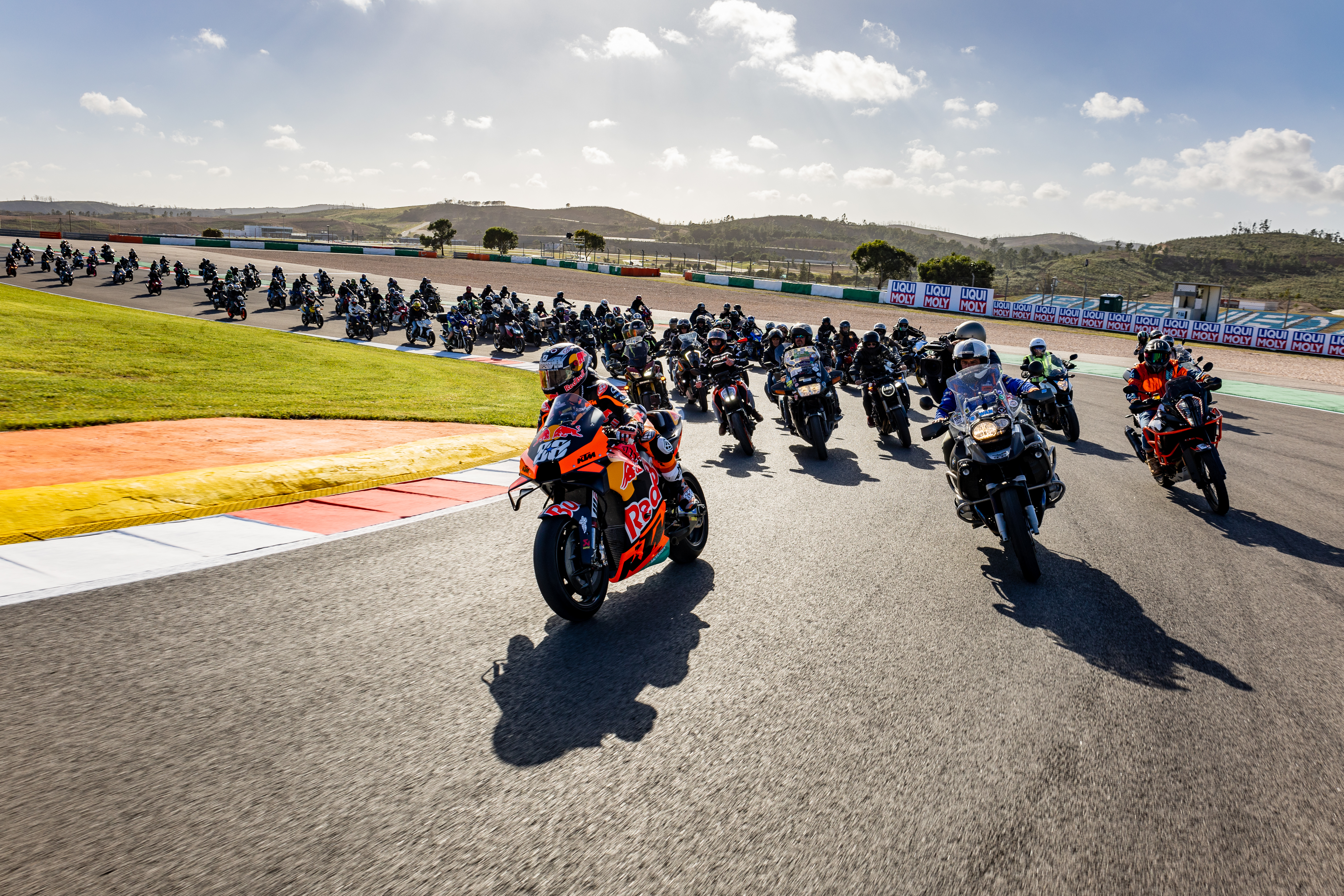 Miguel Oliveira leads fans to Portimao