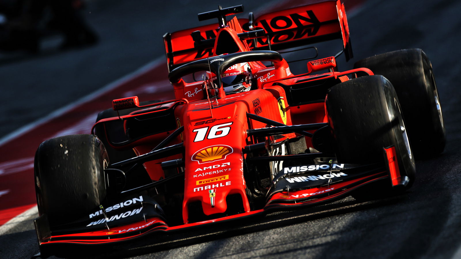 Leclerc tetap di atas untuk Ferrari, Gasly mengalami kecelakaan besar