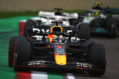 Jos Verstappen Menikmati Momen Max Mengoverlap Hamilton