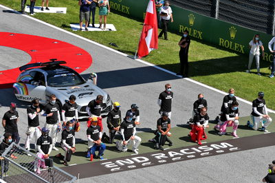 F1 drivers free to choose how to mark pre-race stance