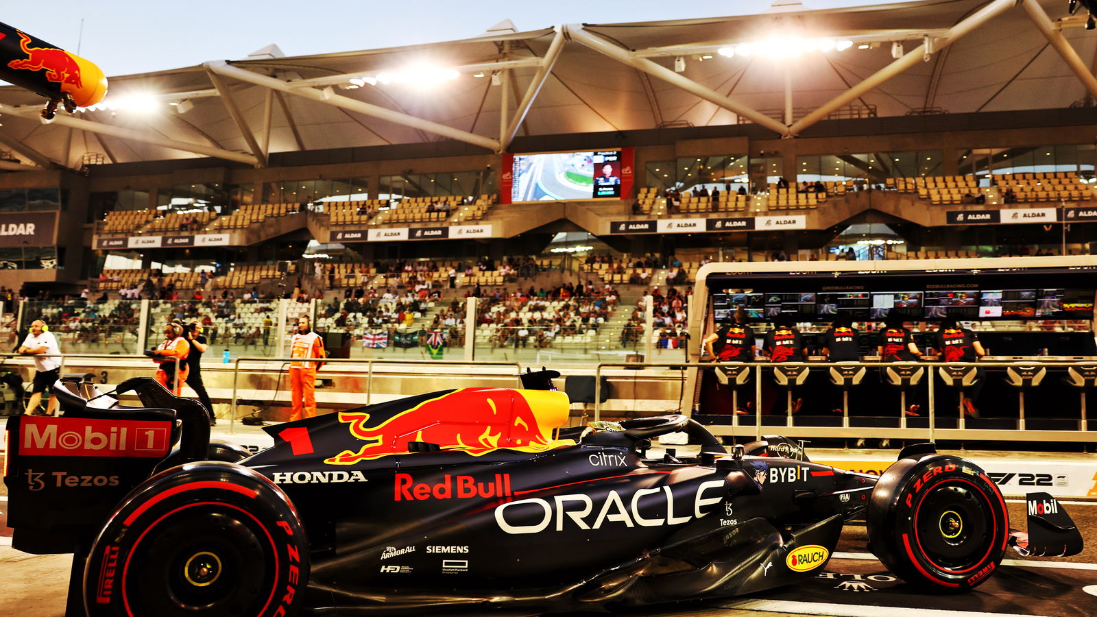 F1 GP Abu Dhabi: Verstappen Kembali dan Puncaki FP2