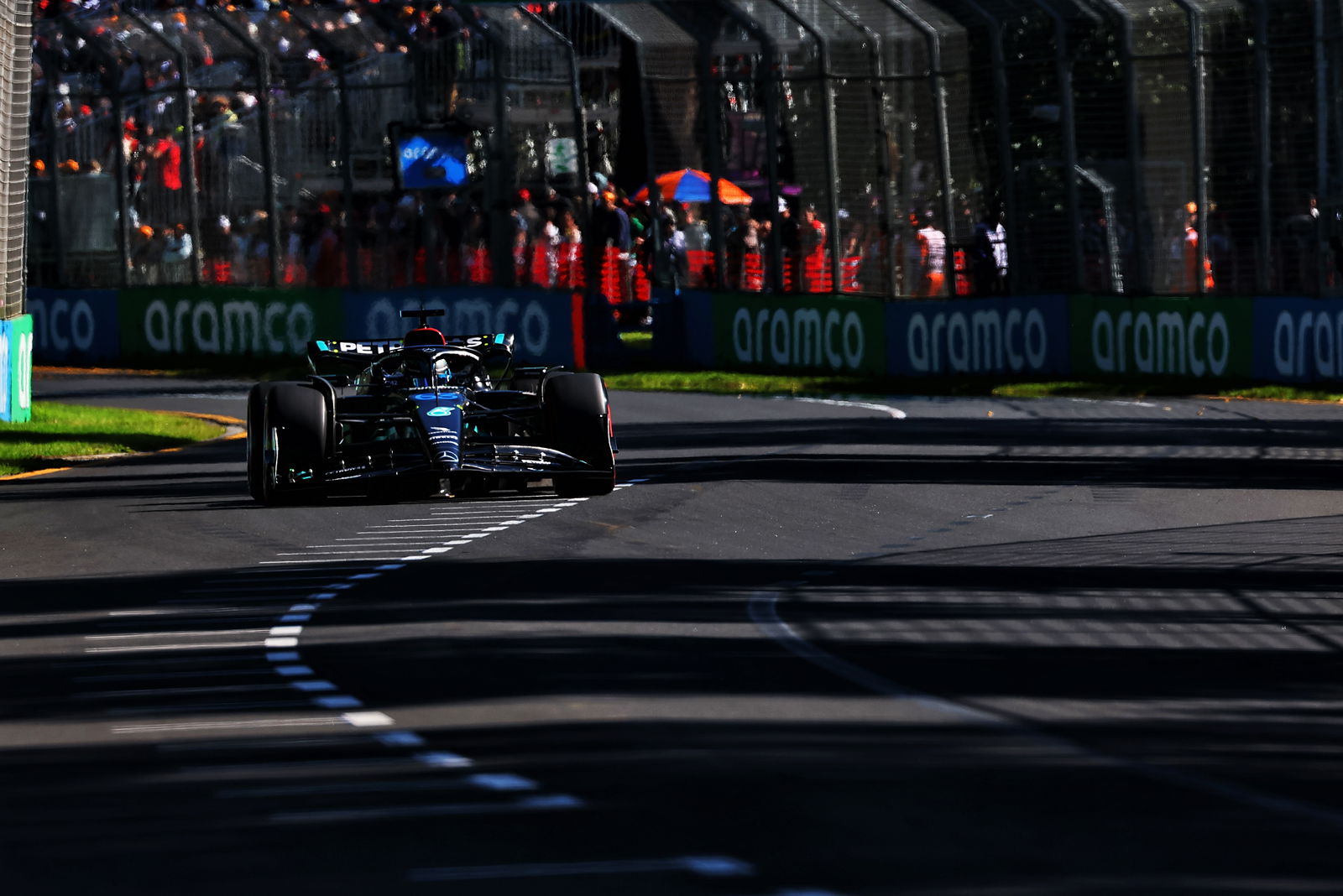 Russell Menuduh Red Bull 'Sandbagging' di Australia